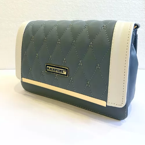 Stylish And Classy Handbag Image 3