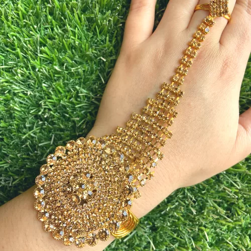 Hath Phool Or Hand Bracelet With Attached Ring Image 3