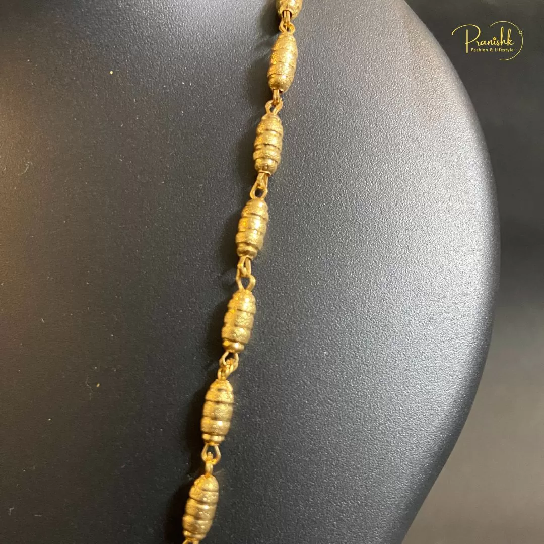 Unique Design Gold Tone Chain Image 2