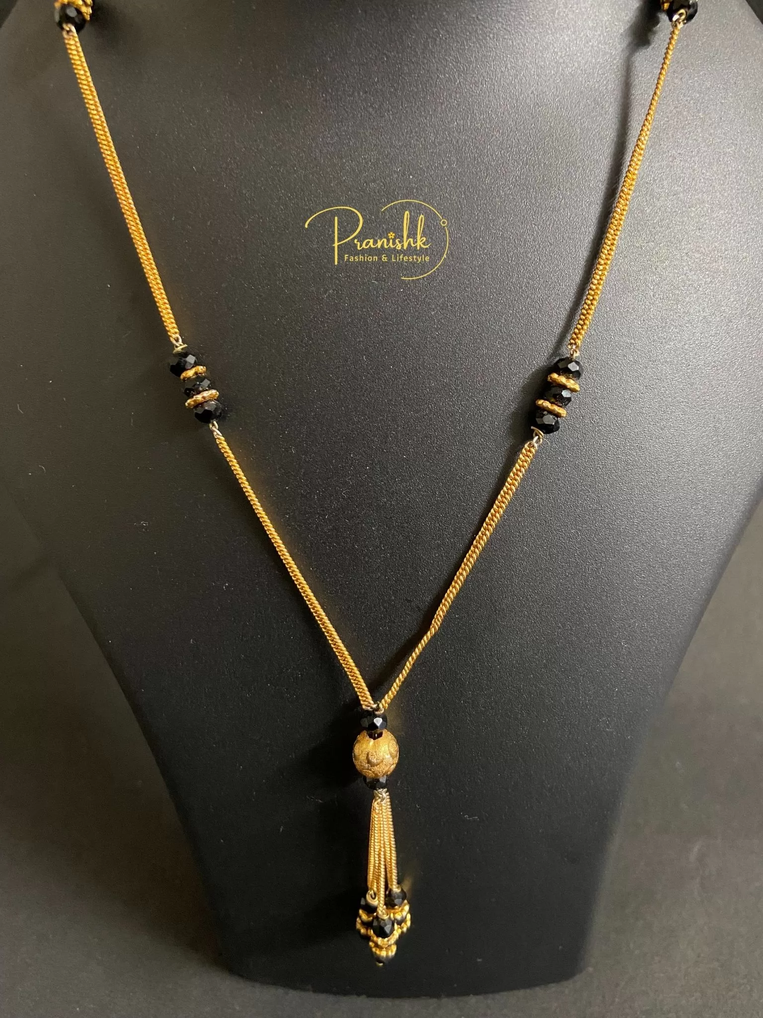 Black Beads Gold Pendant Image 3