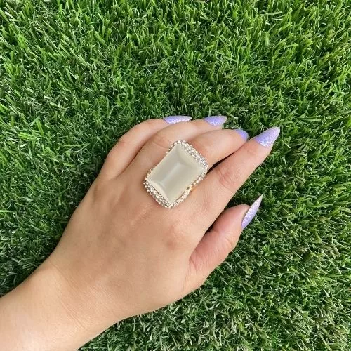 Opal White Monalisa Stone Ring
