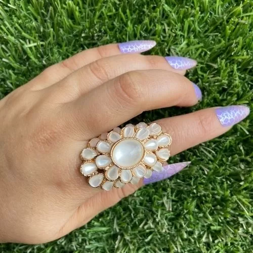 Beautiful Flower Design Monalisa Stone Ring Image 2