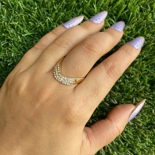 Single Line Stone Studded Curve Design Image 2